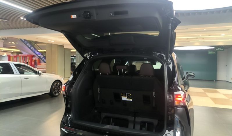 
								Toyota Granvia 2026 Model 2.5L Hybrid Prestige PLUS Four-Wheel Drive Edition full									