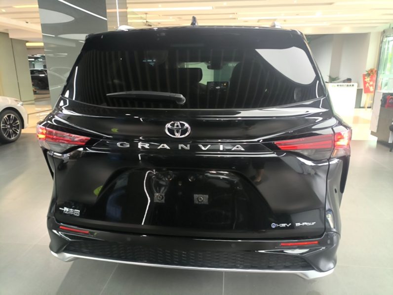 
								Toyota Granvia 2026 Model 2.5L Hybrid Prestige PLUS Four-Wheel Drive Edition full									