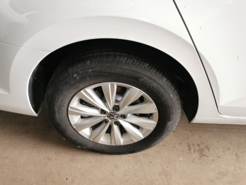 
								2025 Volkswagen Lavida New Sharp 1.5L Outstanding New Edition AT – White full									