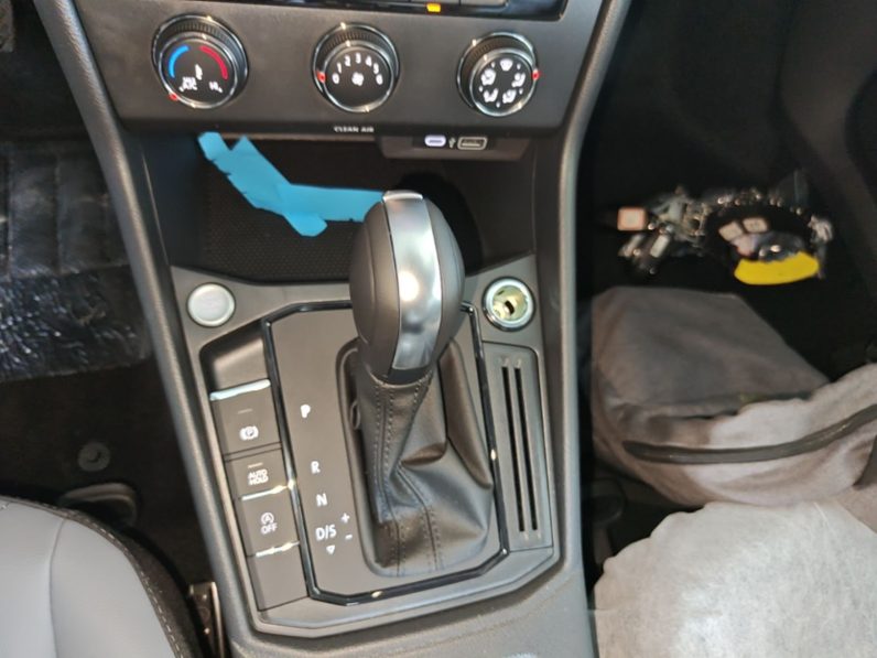 
								Volkswagen Lavida 2026 1.5L Automatic Starry Five-Million Edition full									