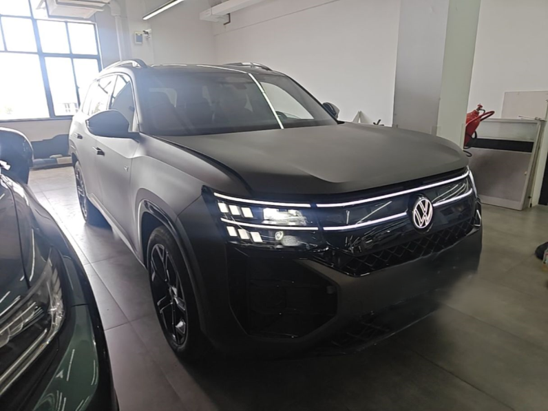 
								Volkswagen Teramont 2025 Tiguan Pro 450TSI Four-Wheel Drive Summit Edition full									