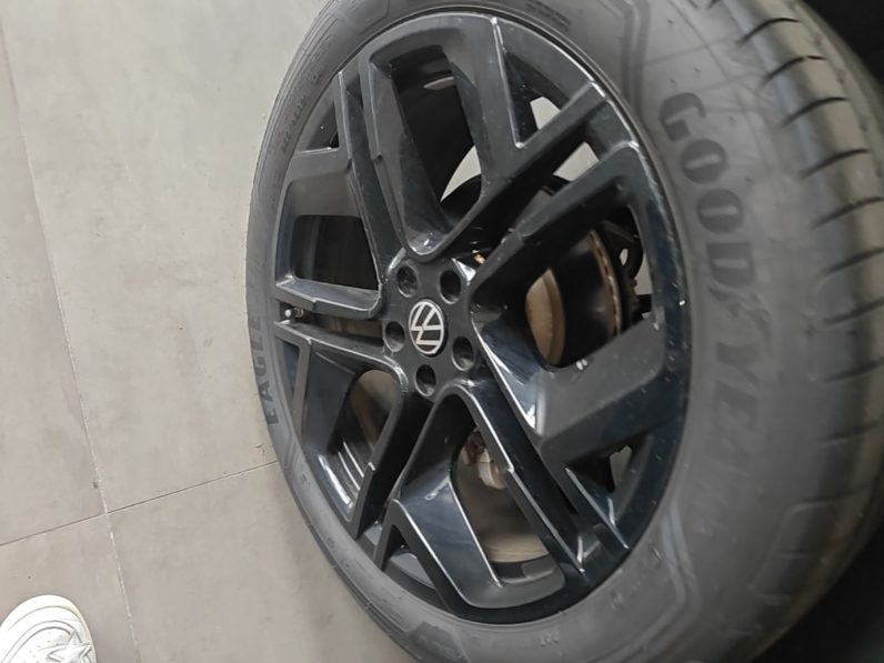 
								Volkswagen Teramont 2025 Tiguan Pro 450TSI Four-Wheel Drive Summit Edition full									