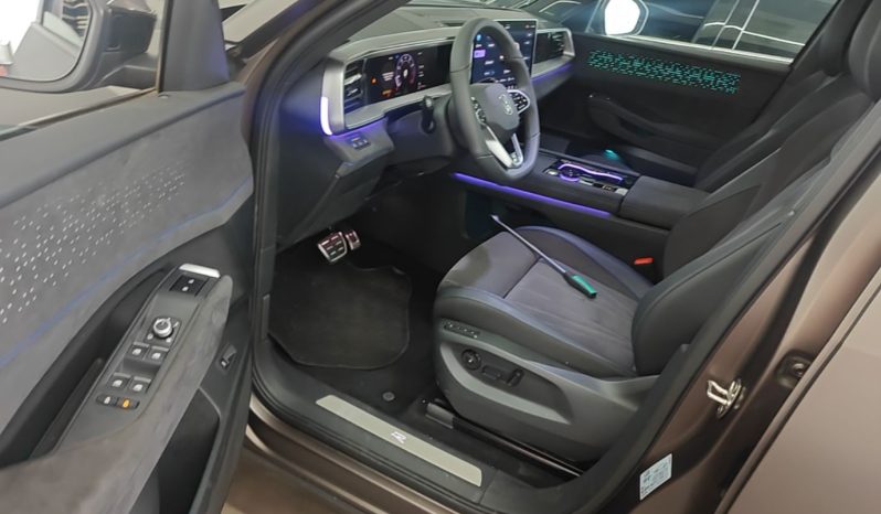 
								Volkswagen Teramont 2025 Tiguan Pro 450TSI Four-Wheel Drive Summit Edition full									