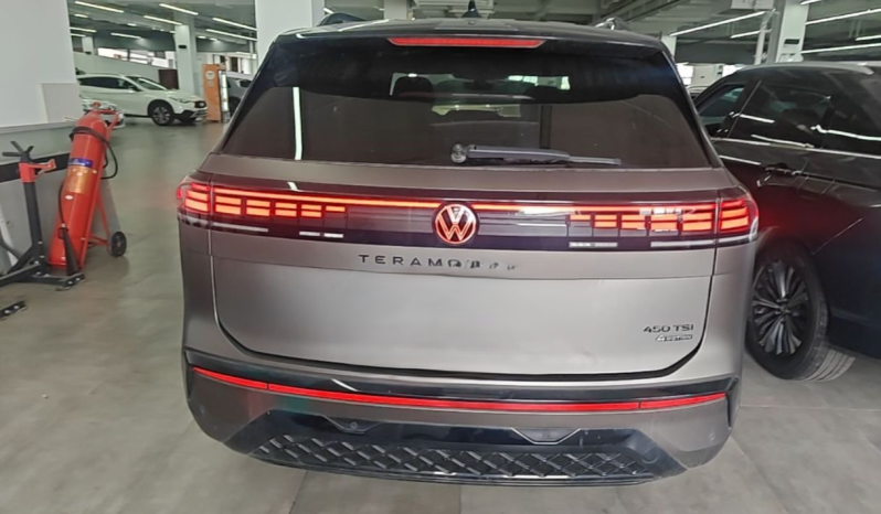 
								Volkswagen Teramont 2025 Tiguan Pro 450TSI Four-Wheel Drive Summit Edition full									