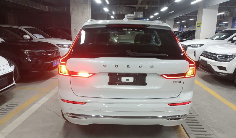 
								Volvo XC60 2026 B5 4×4 Smart Luxury Edition full									