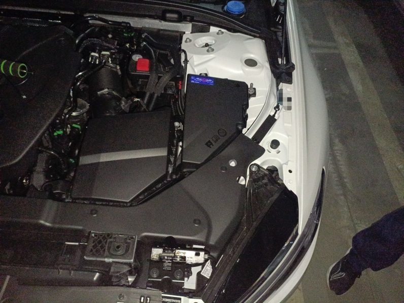 
								Volvo S60 2026 Model B4 Zhiyi Luxury Edition full									