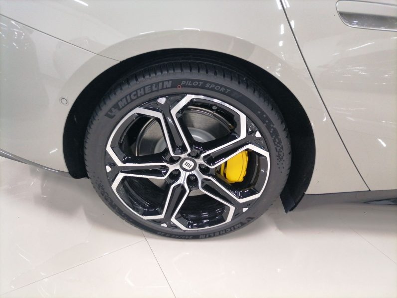 
								Xiaomi Auto SU7 2024 Rear-Drive Long-Range Intelligent Driving Version full									