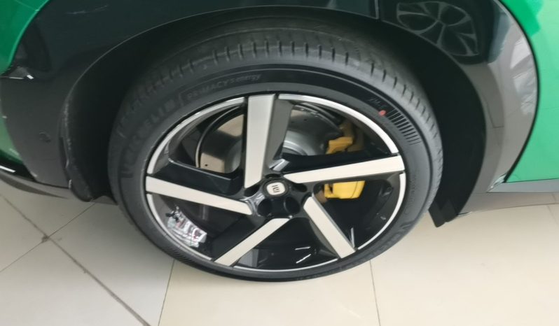 
								Xiaomi Auto YU7 2025 Ultra-Long Range High-Performance All-Wheel-Drive Max Edition full									