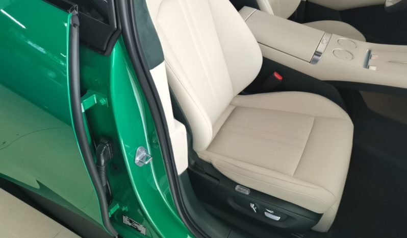 
								Xiaomi Auto YU7 2025 Ultra-Long Range High-Performance All-Wheel-Drive Max Edition full									