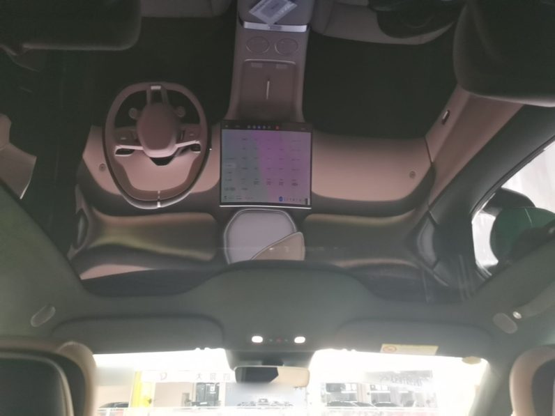 
								Xiaomi Auto YU7 2025 Ultra-Long Range High-Performance All-Wheel-Drive Max Edition full									