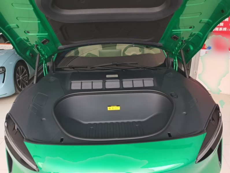 
								Xiaomi Auto YU7 2025 Ultra-Long Range High-Performance All-Wheel-Drive Max Edition full									
