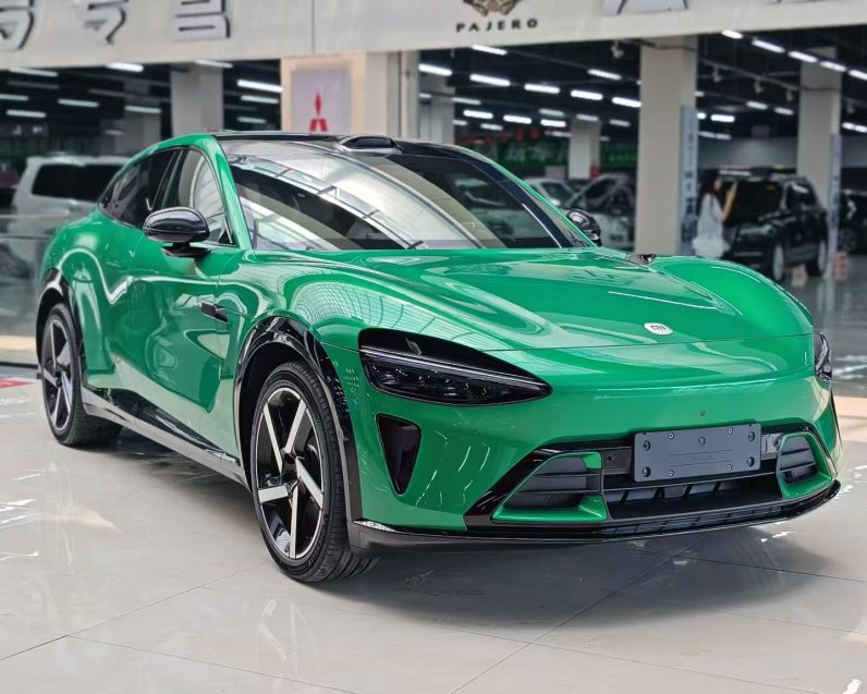 
								Xiaomi Auto YU7 2025 Ultra-Long Range High-Performance All-Wheel-Drive Max Edition full									