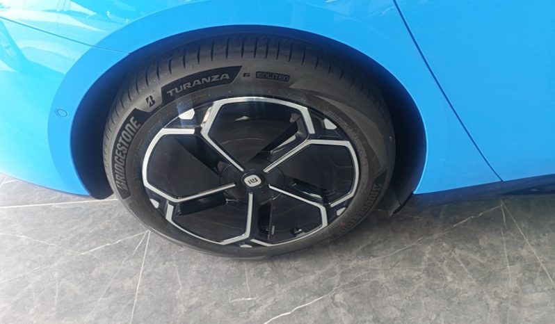 
								Xiaomi Auto SU7 2026 Model Standard Edition full									
