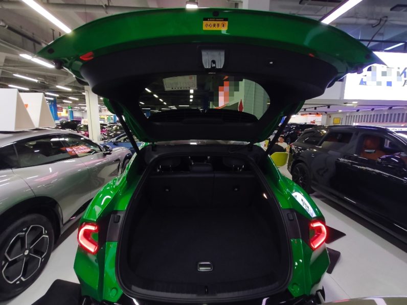 
								Xiaomi Auto YU7 2025 Ultra-Long Range Rear-Wheel Drive Version full									