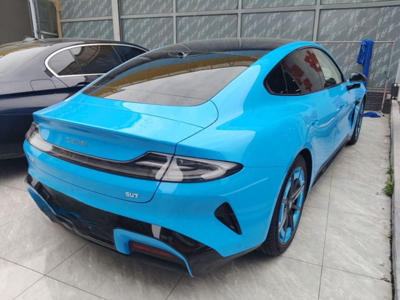 
								Xiaomi Auto SU7 2026 Model Pro full									