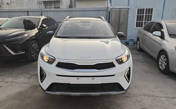 
								2023 Kia kx1 Stonic 1.4L Sunroof Edition – White full									