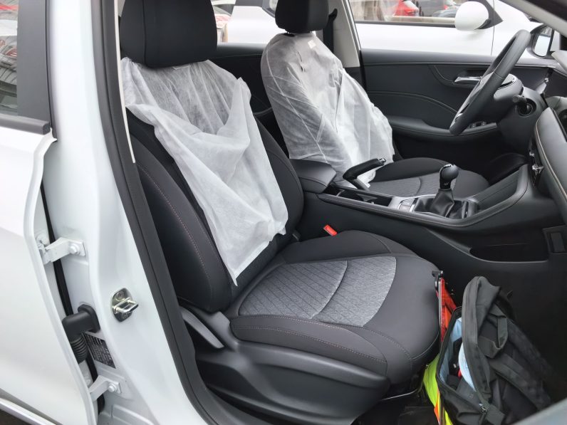 
								2026 Roewe i5 1.5L Manual Comfort Version – White full									