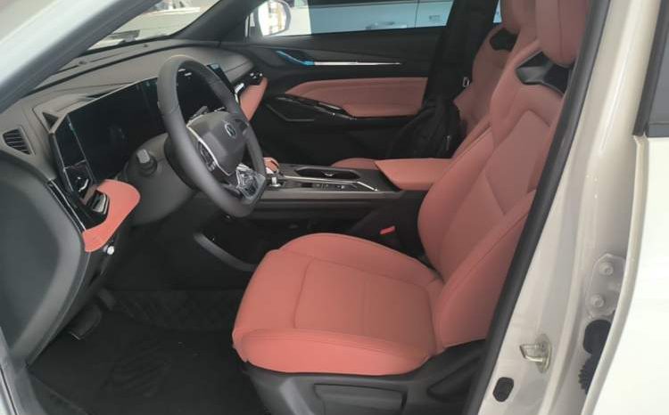 
								2026 CHANGAN X5 PLUS Second Generation 1.5T Pioneer PRO – White full									
